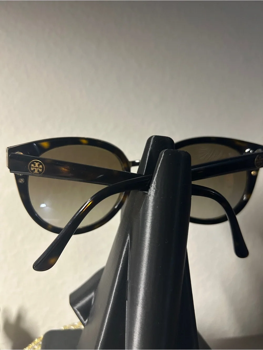 Tory Burch Tortoiseshell Round Sunglasses with Brown Lenses #38